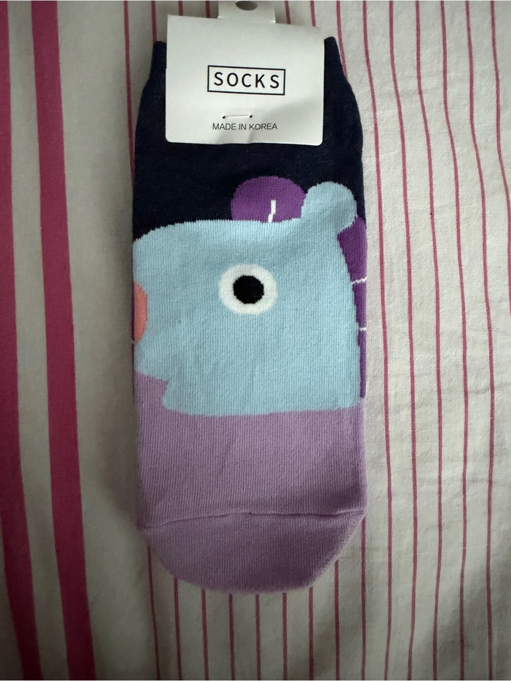 BT21 collab BTS & LINE FRIENDS MANG socks - Purple / Light Blue